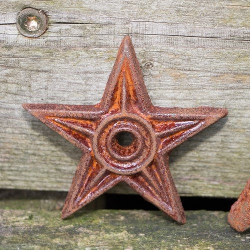 Kleiner Stern aus Gusseisen - Maueranker Zieranker Rost Eisen Antik