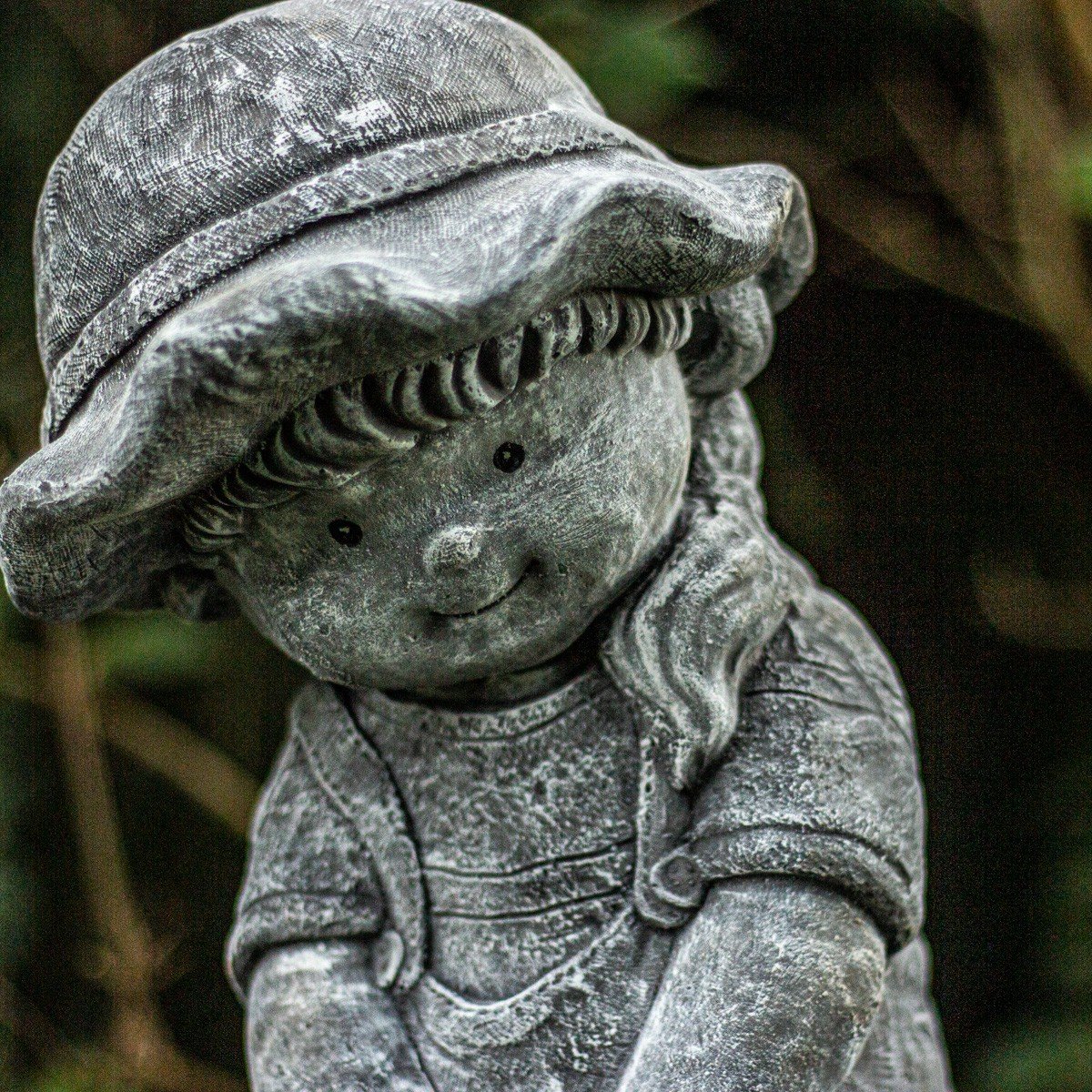 Schreiendes Mädchen Statue Garten Mädchen Figur Angst Mädchen Ornament  Stein Mädchen Skulptur Outdoor Mädchen Dekor Garten Kind Statue  Einzigartiges Kind - .de