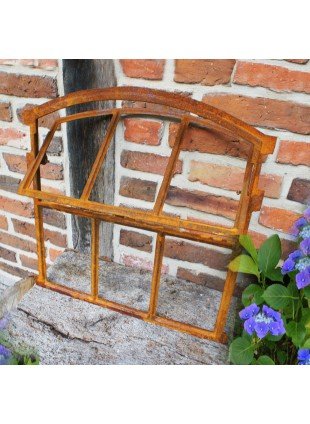 Eisenfenster mit Klappe - Stallfenster zum Öffnen - alte Fenster Gartenmauer