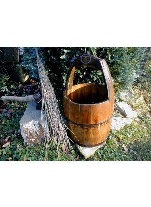 Holzeimer für Brunnen  - Mittelalter Eimer aus Holz mit Eisenring zum Aufhängen