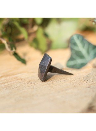 Ziernagel viereckig - Antike Nägel geschmiedet - Nagel Schmiedeeisen Nagel