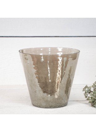 Handgefertigte Eisenlaterne mit buntem Glas