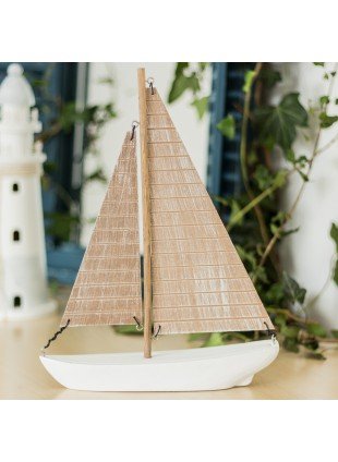 Dekoratives Segelschiff, Einmaster zur maritimen Gestaltung, Yolle aus MDF