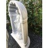 Mutter Gottes Madonna Maria schöne weiße Steinstatue in Kapelle Devotionalie